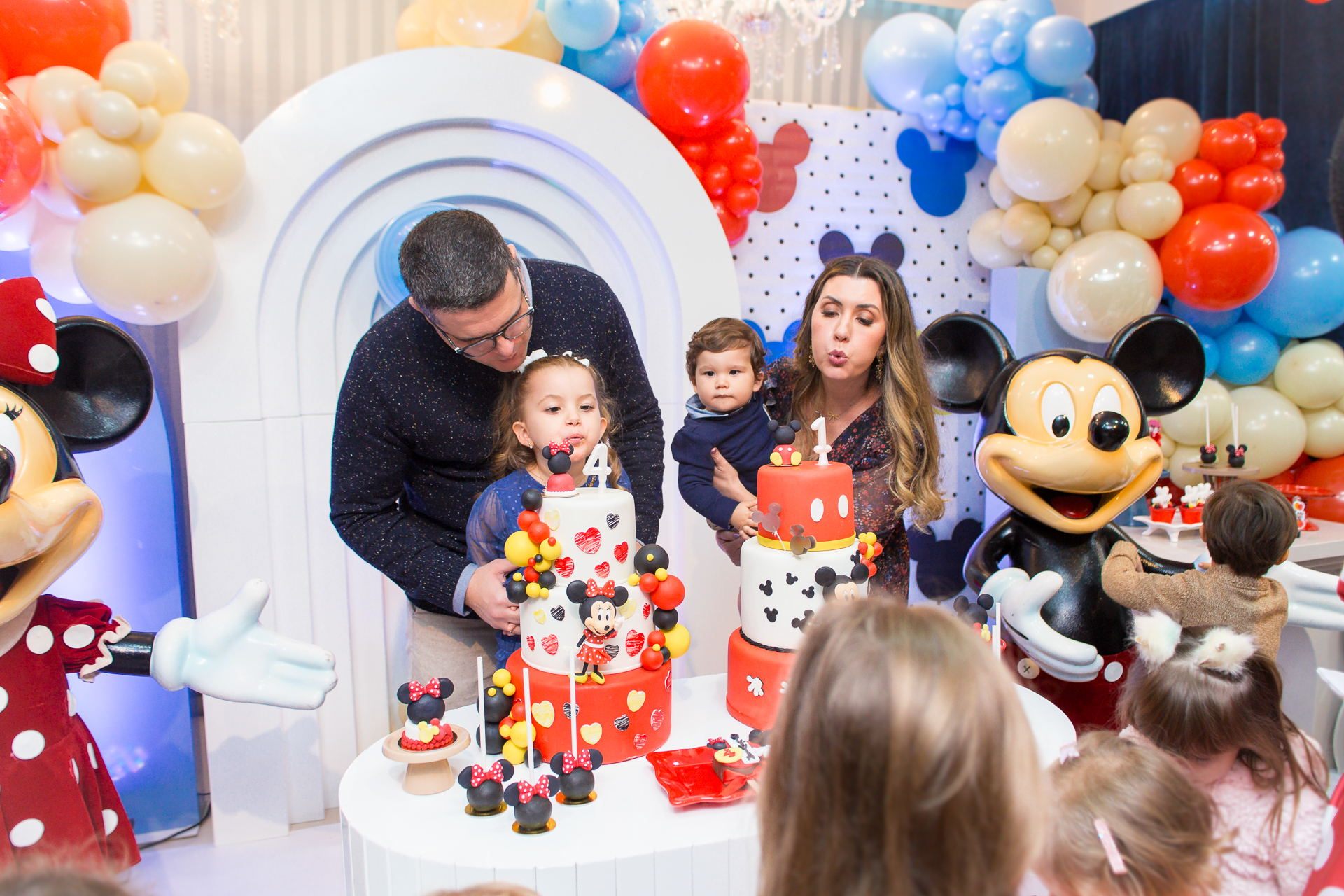 Olívia 4 e Antônio 1